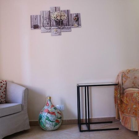 Casa Vacanze Elena Rometta エクステリア 写真