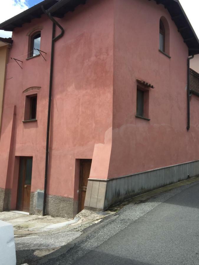 Casa Vacanze Elena Rometta エクステリア 写真