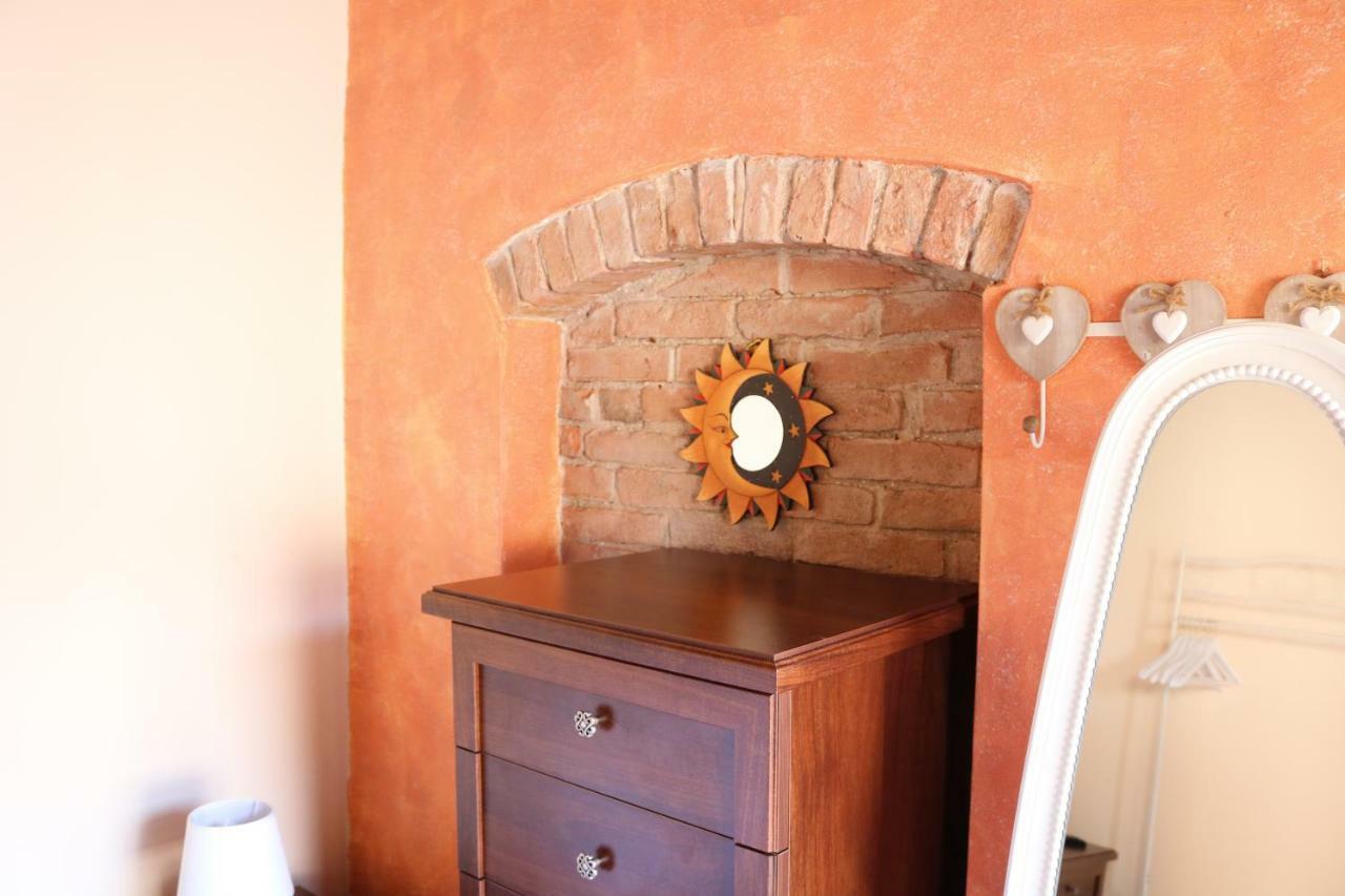 Casa Vacanze Elena Rometta エクステリア 写真