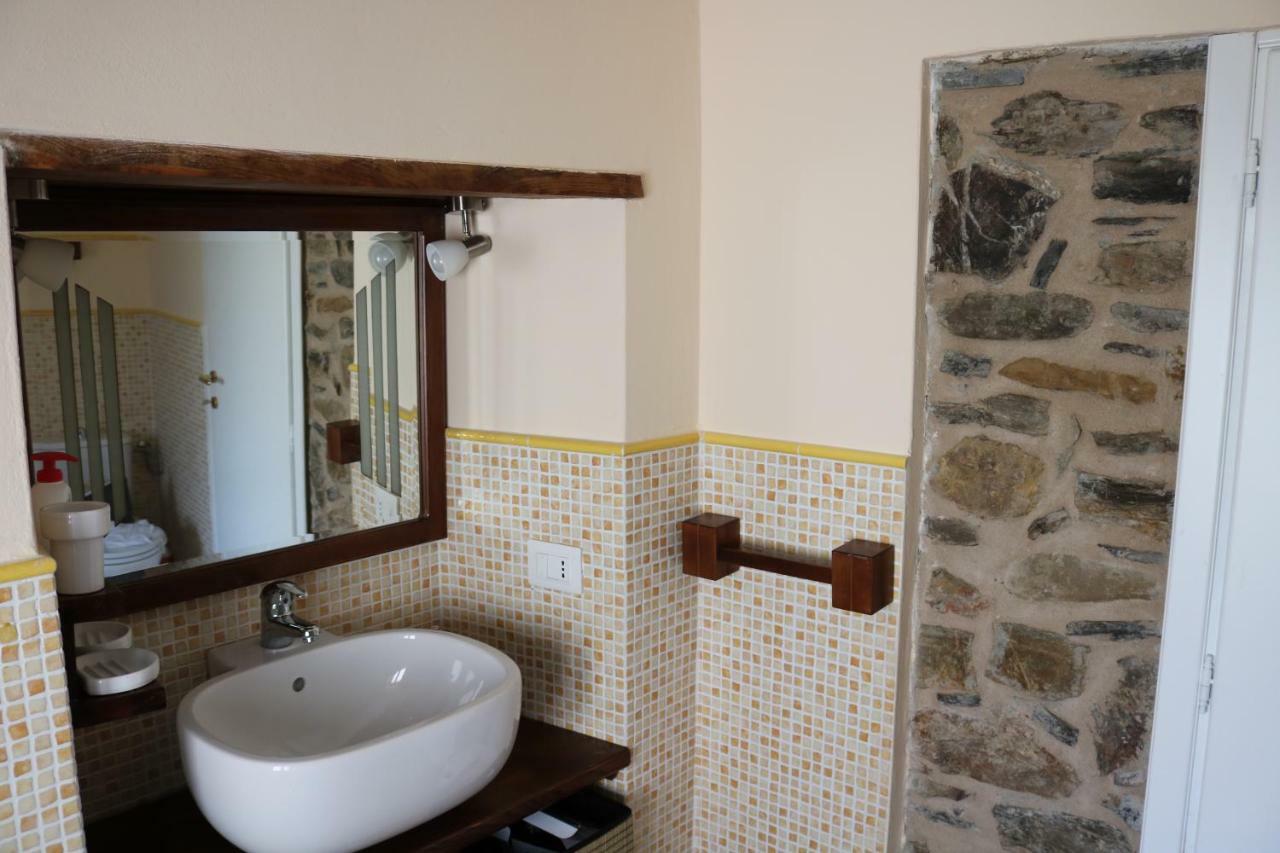 Casa Vacanze Elena Rometta エクステリア 写真