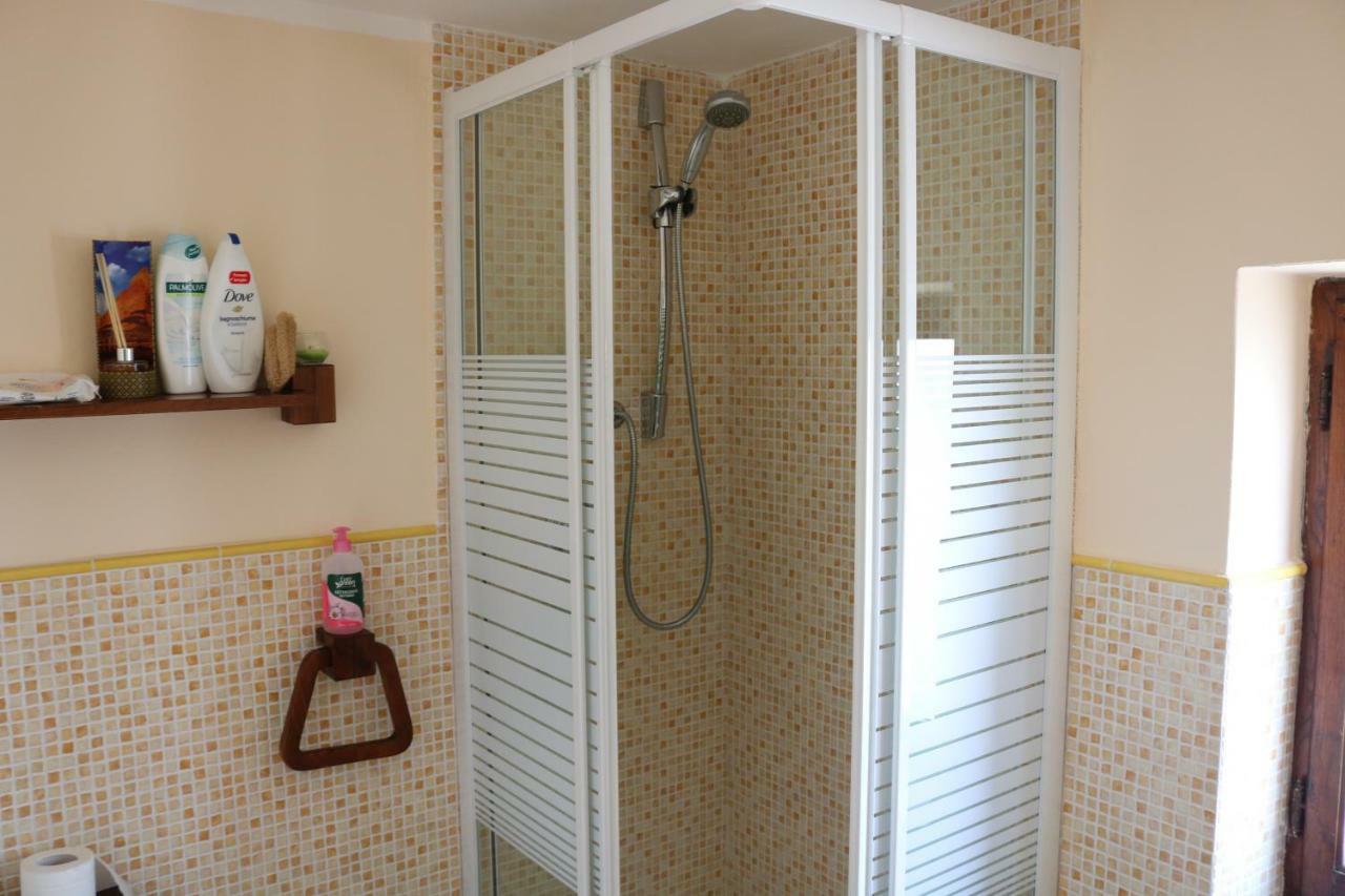 Casa Vacanze Elena Rometta エクステリア 写真