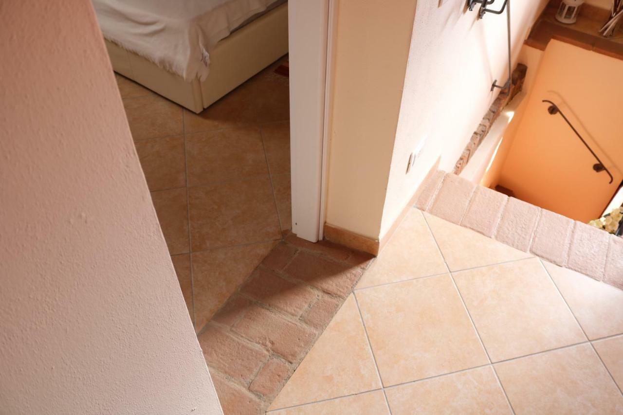 Casa Vacanze Elena Rometta エクステリア 写真