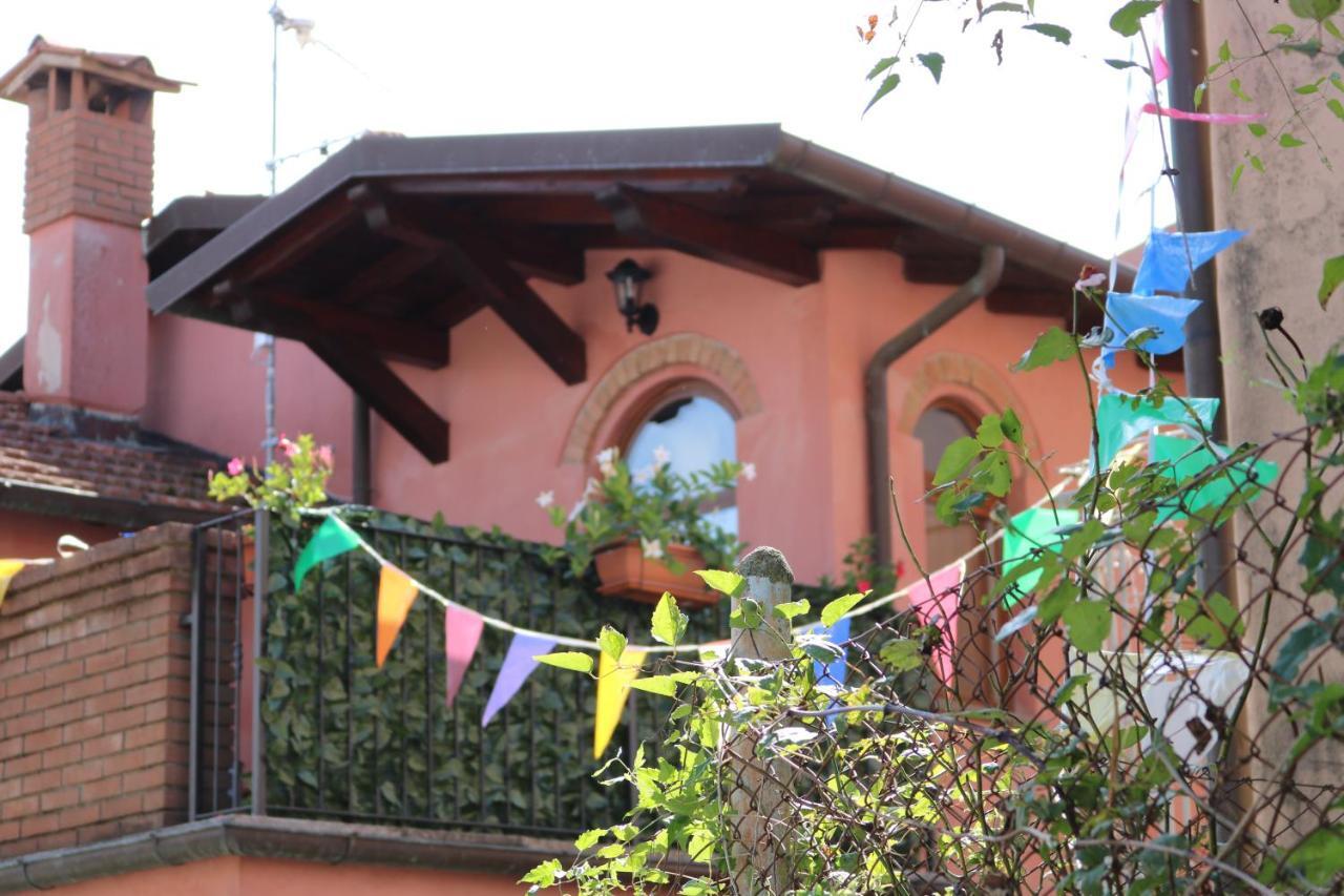Casa Vacanze Elena Rometta エクステリア 写真